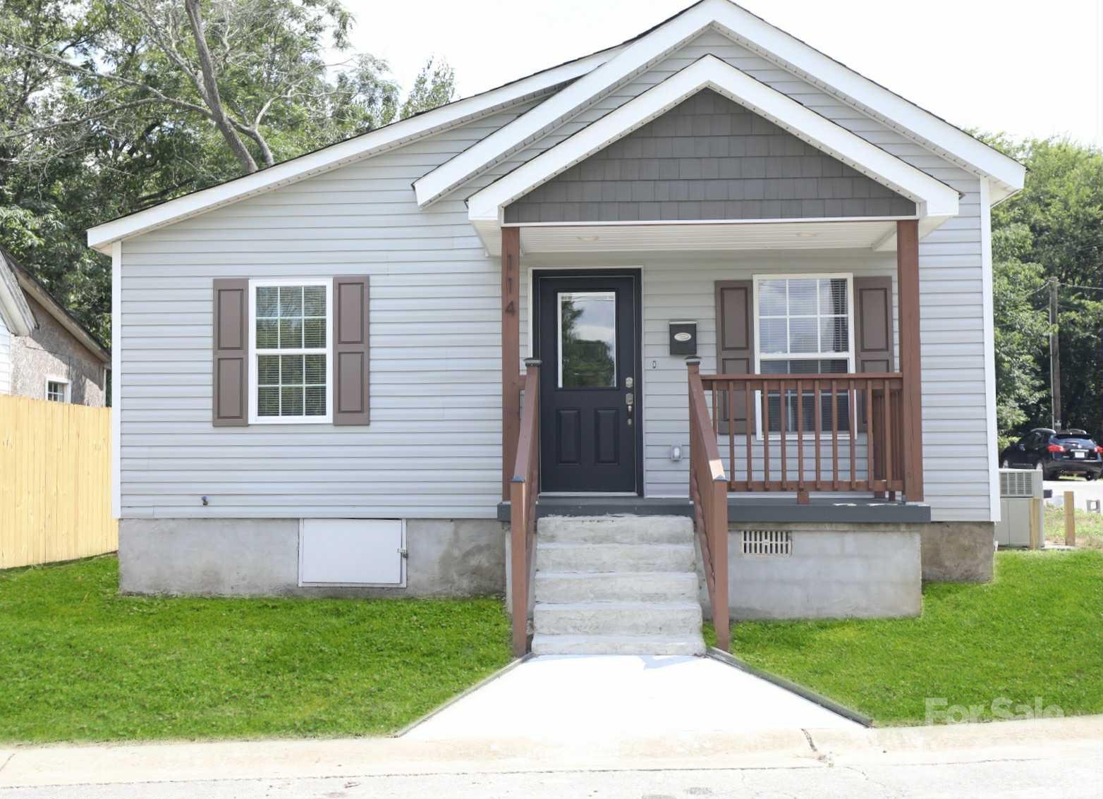 114 Starnes Street Property Photo 1