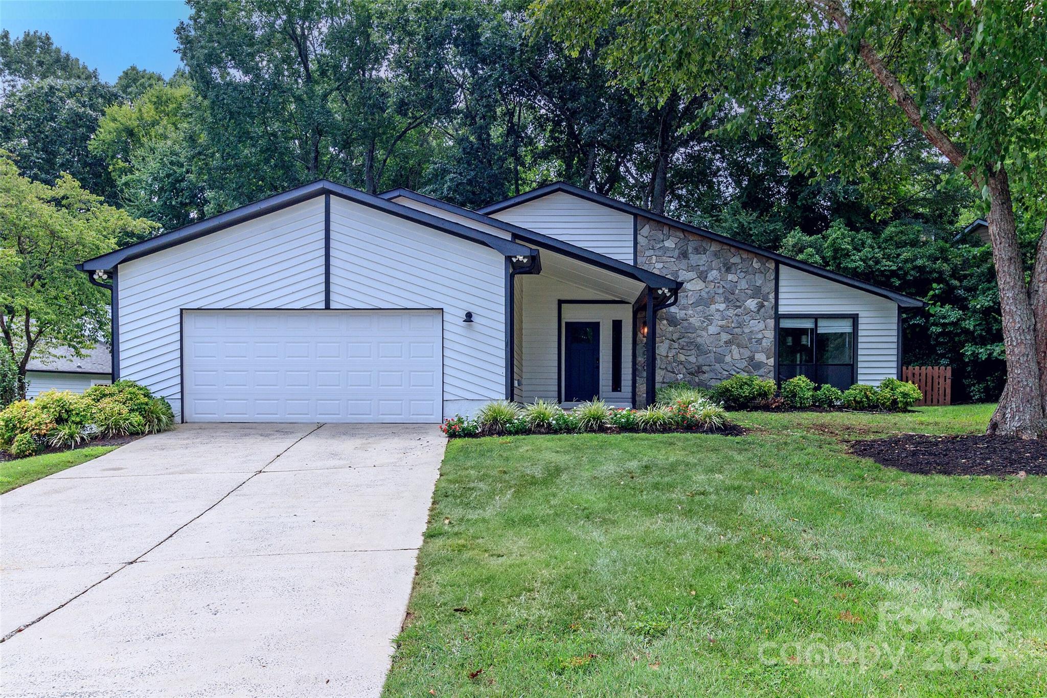 4020 Bon Rea Drive Property Photo 1