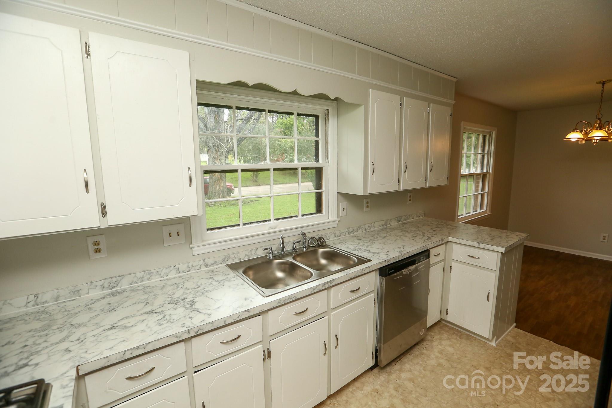 101 Hemlock Drive Property Photo 11