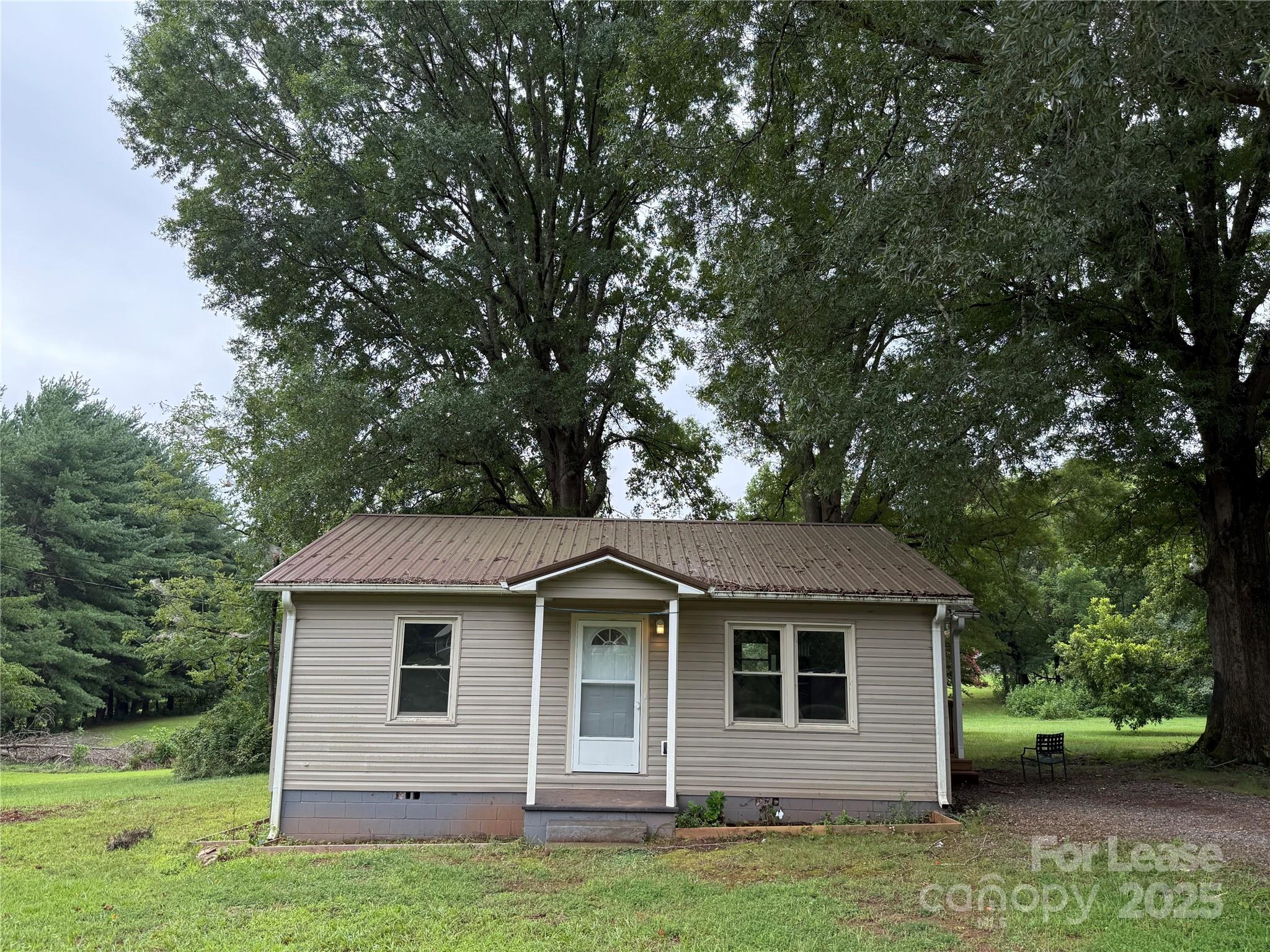 468 River Hill Road Property Photo 1
