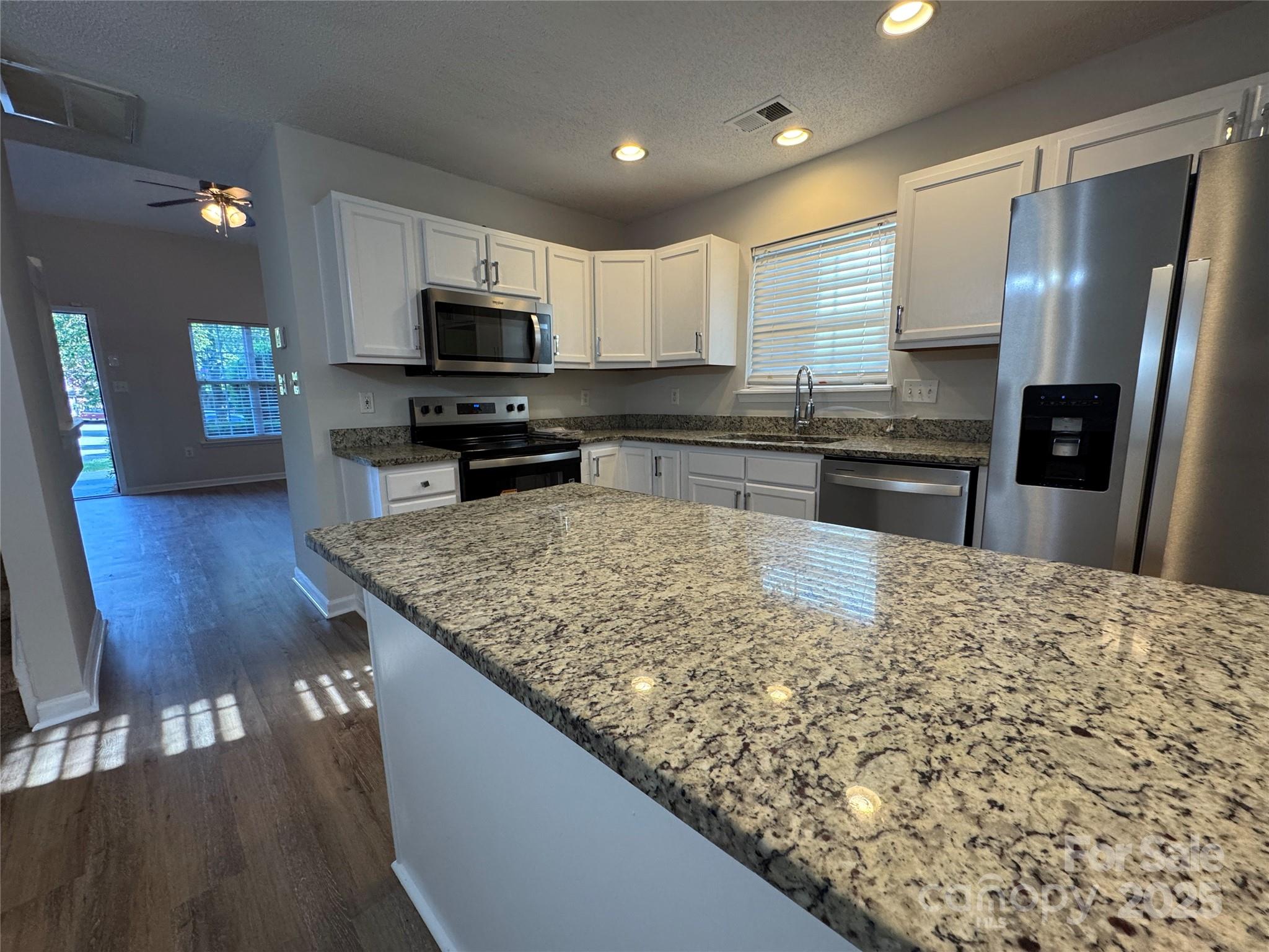 12533 Bluestem Lane Property Photo 5