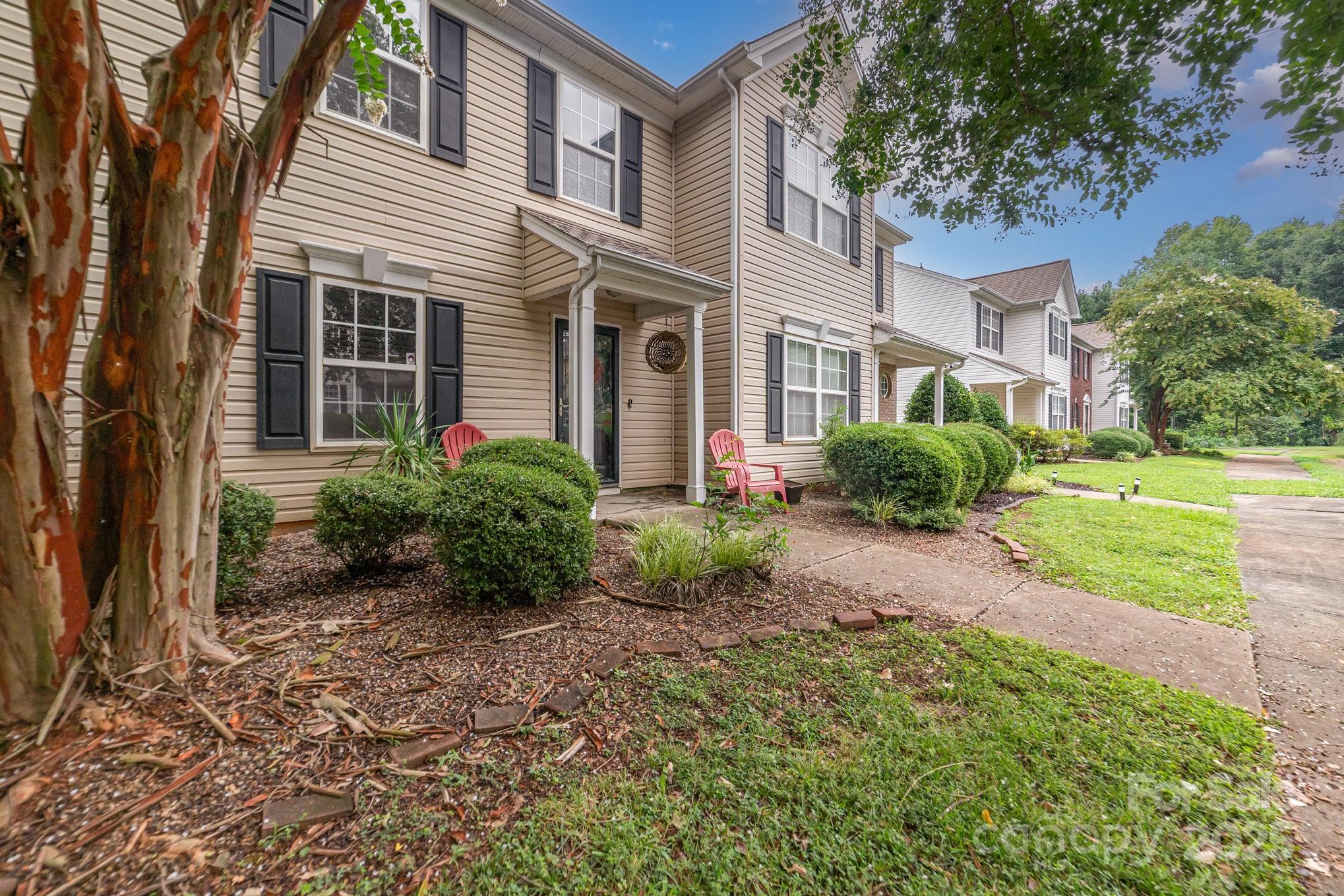 4146 Glenlea Commons Drive Property Photo 4