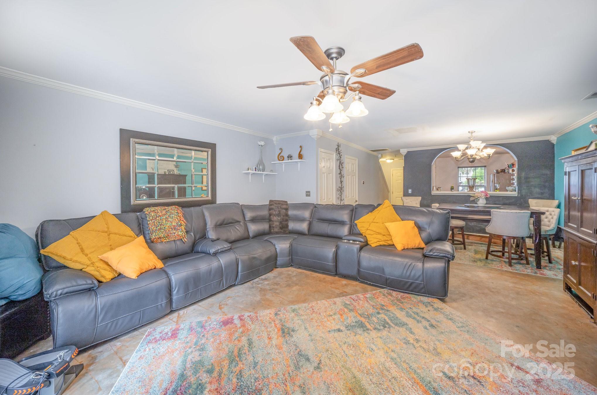 4146 Glenlea Commons Drive Property Photo 9