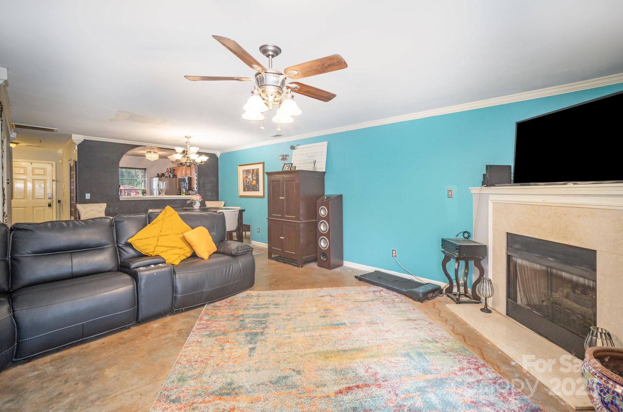 4146 Glenlea Commons Drive Property Photo 10