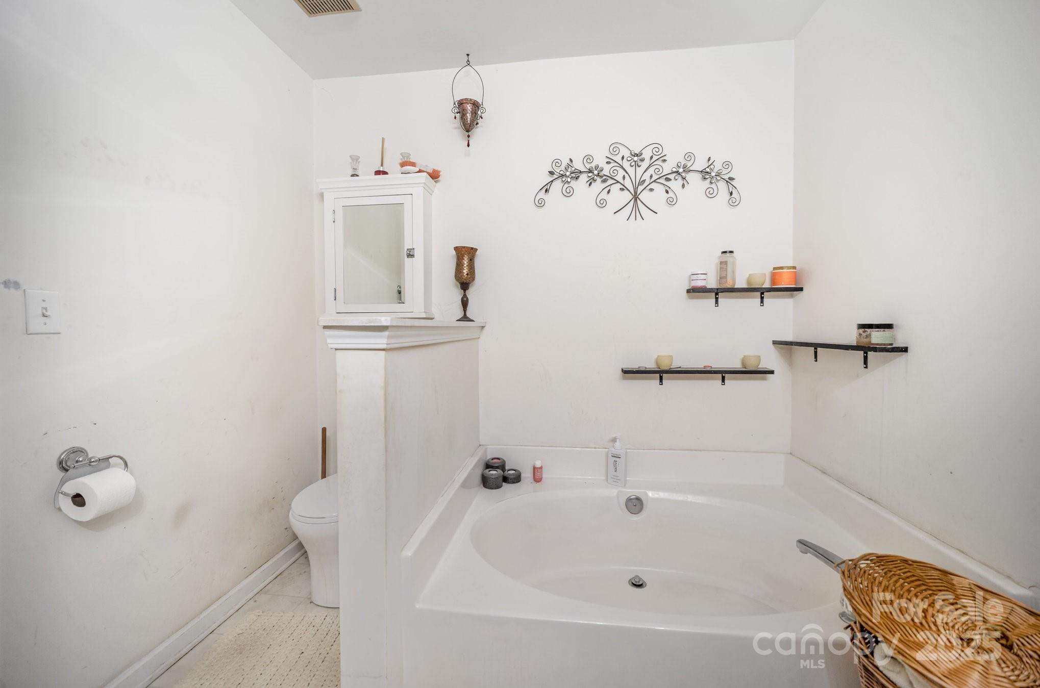 4146 Glenlea Commons Drive Property Photo 26