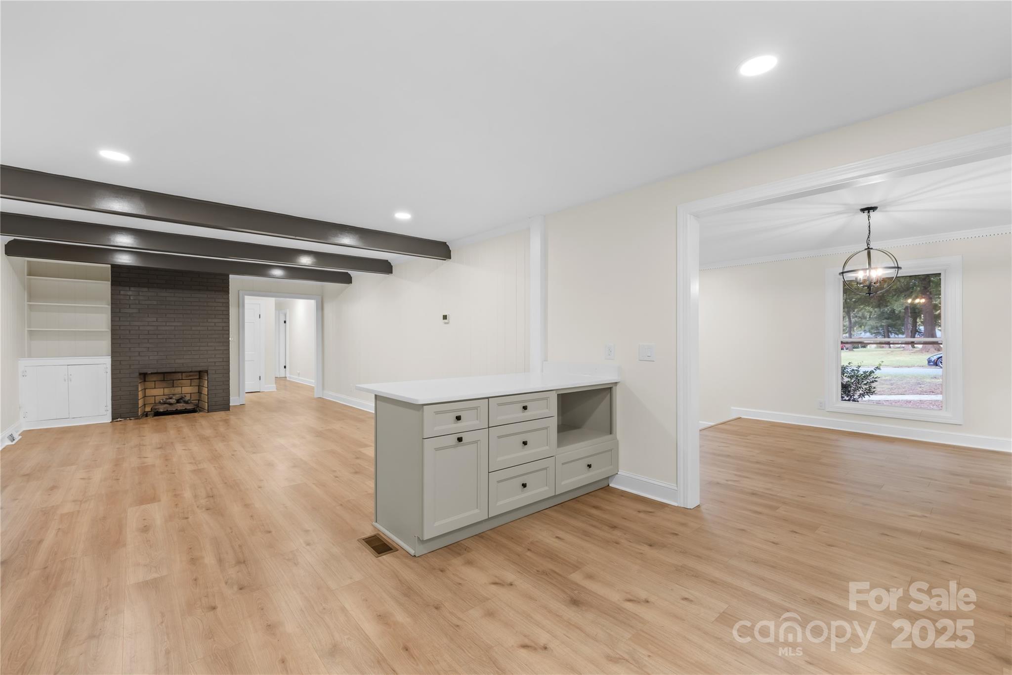 1120 Crestview Avenue Property Photo 2