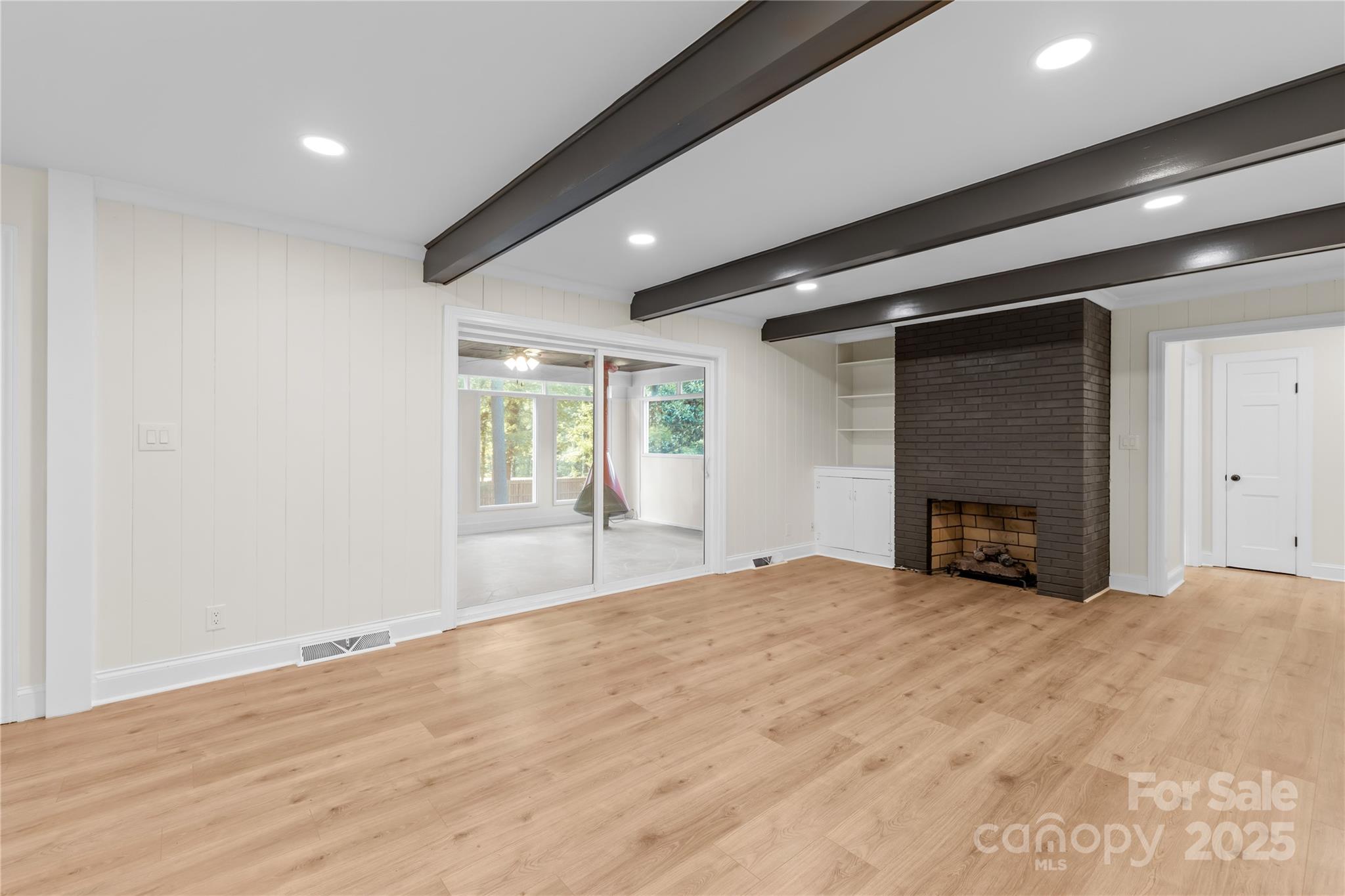 1120 Crestview Avenue Property Photo 4