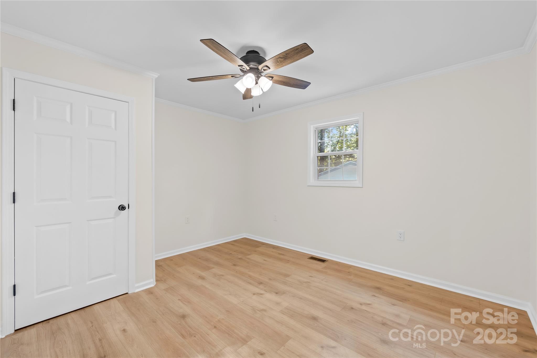 1120 Crestview Avenue Property Photo 18