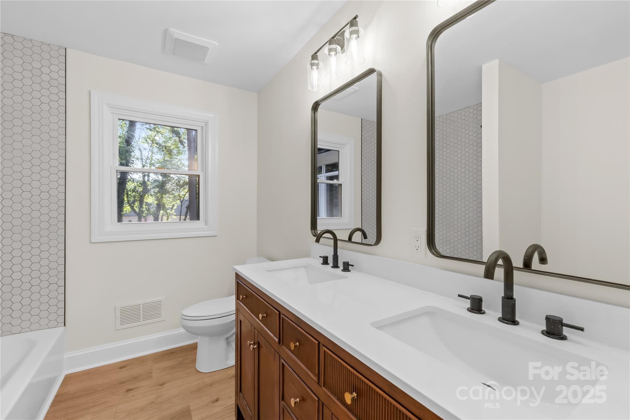 1120 Crestview Avenue Property Photo 20