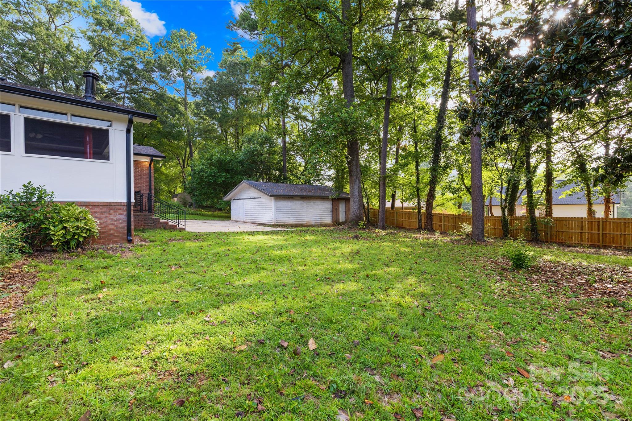 1120 Crestview Avenue Property Photo 24