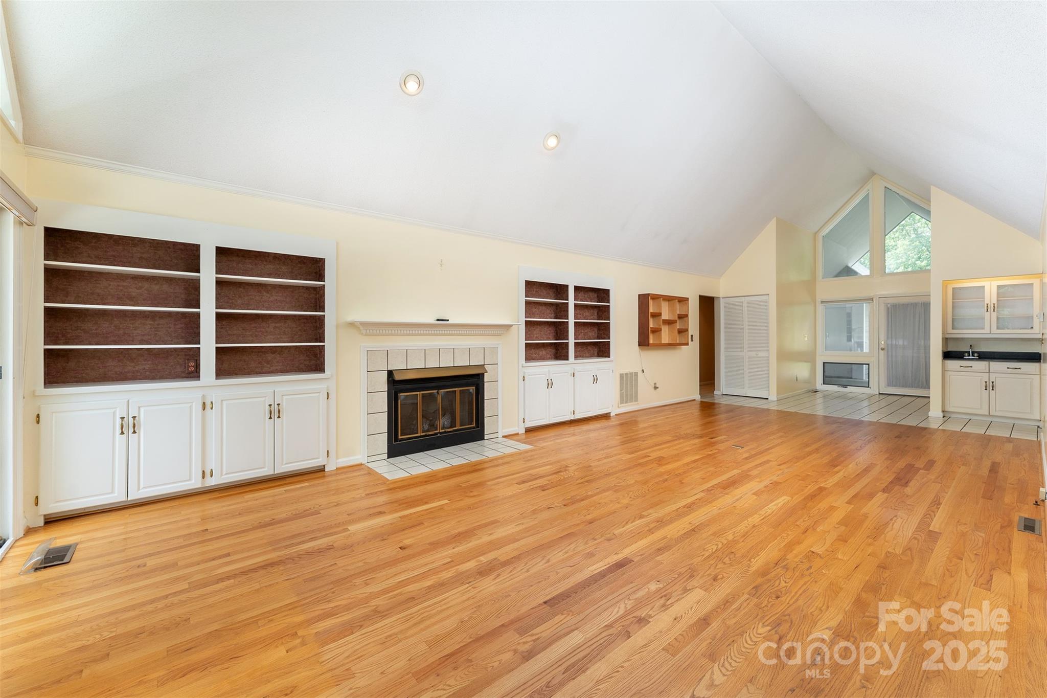144 Overlook Drive Property Photo 14