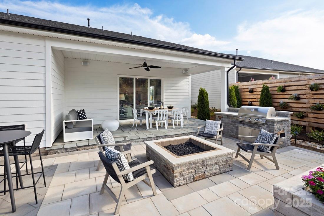 5034 Glenwalk Drive 22 Property Photo 12