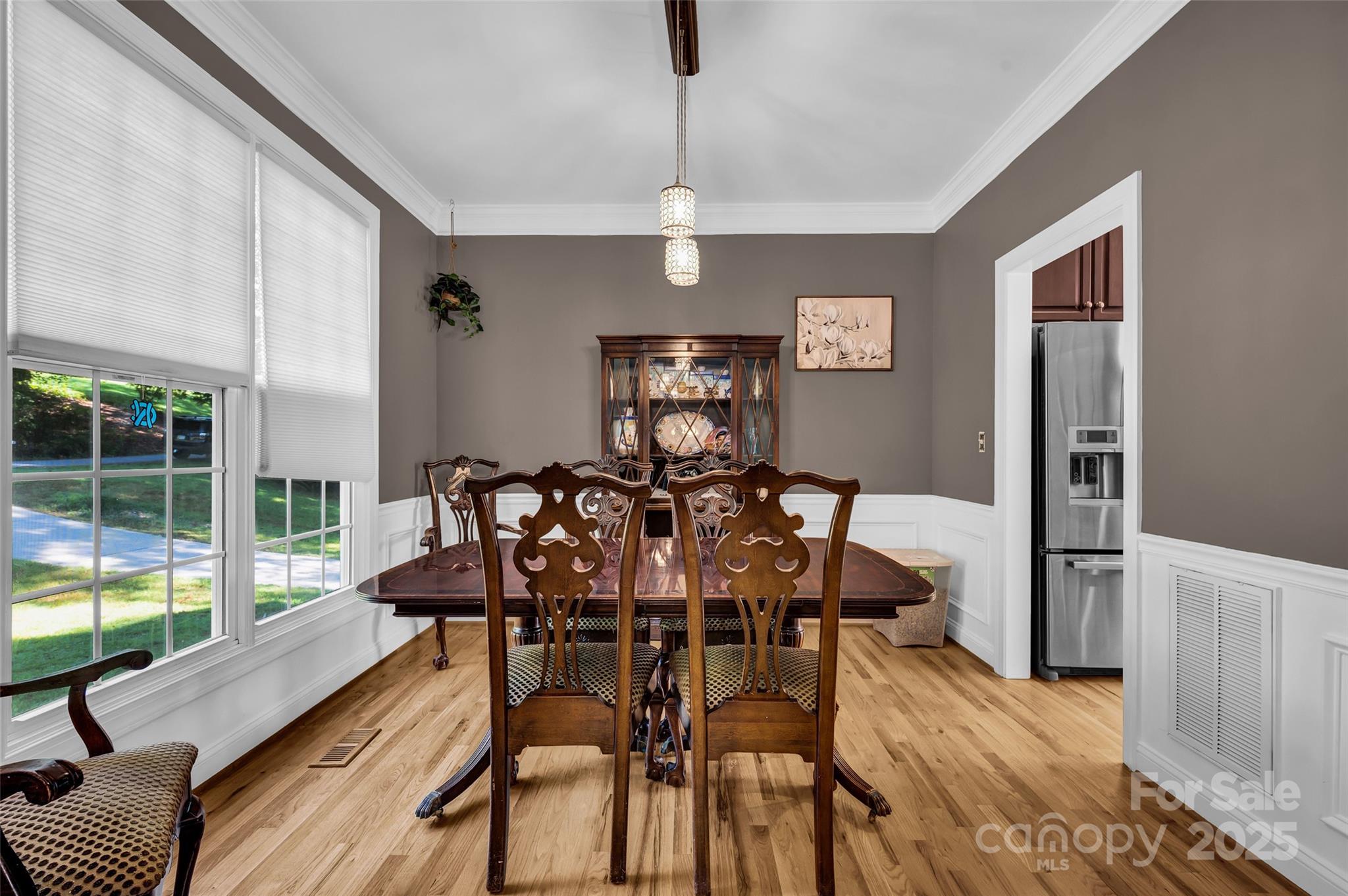 606 Nelly Green Circle Property Photo 4