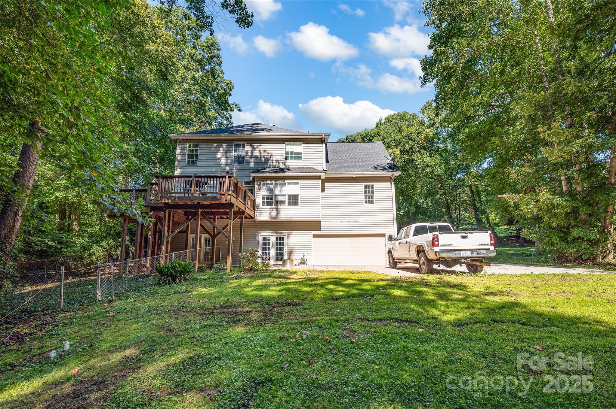 606 Nelly Green Circle Property Photo 21