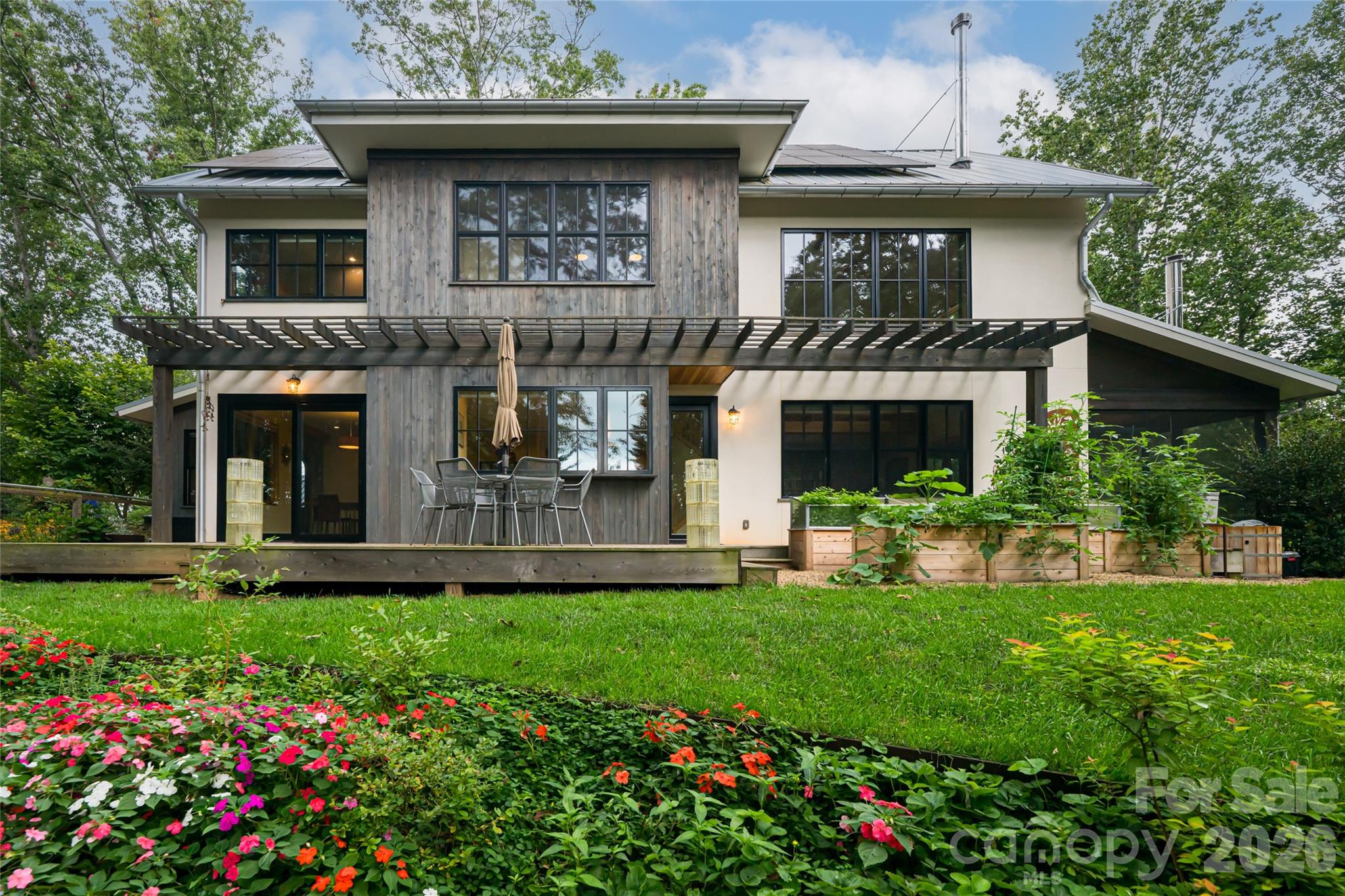 7 Bee Balm Way Property Photo 2