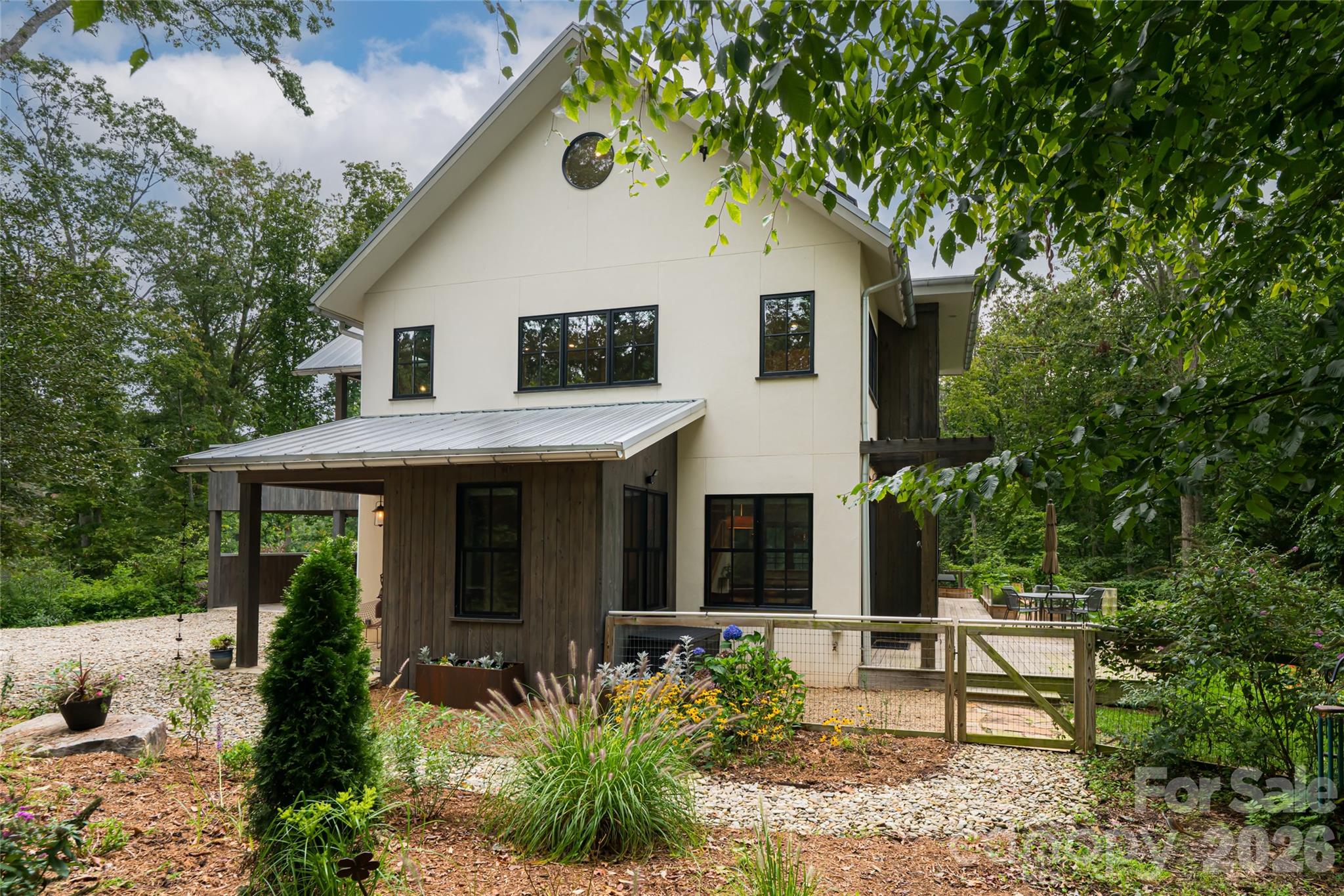 7 Bee Balm Way Property Photo 3