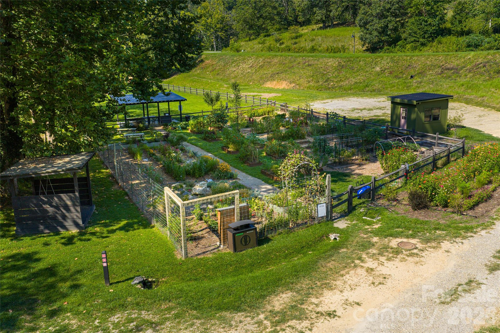 7 Bee Balm Way Property Photo 31