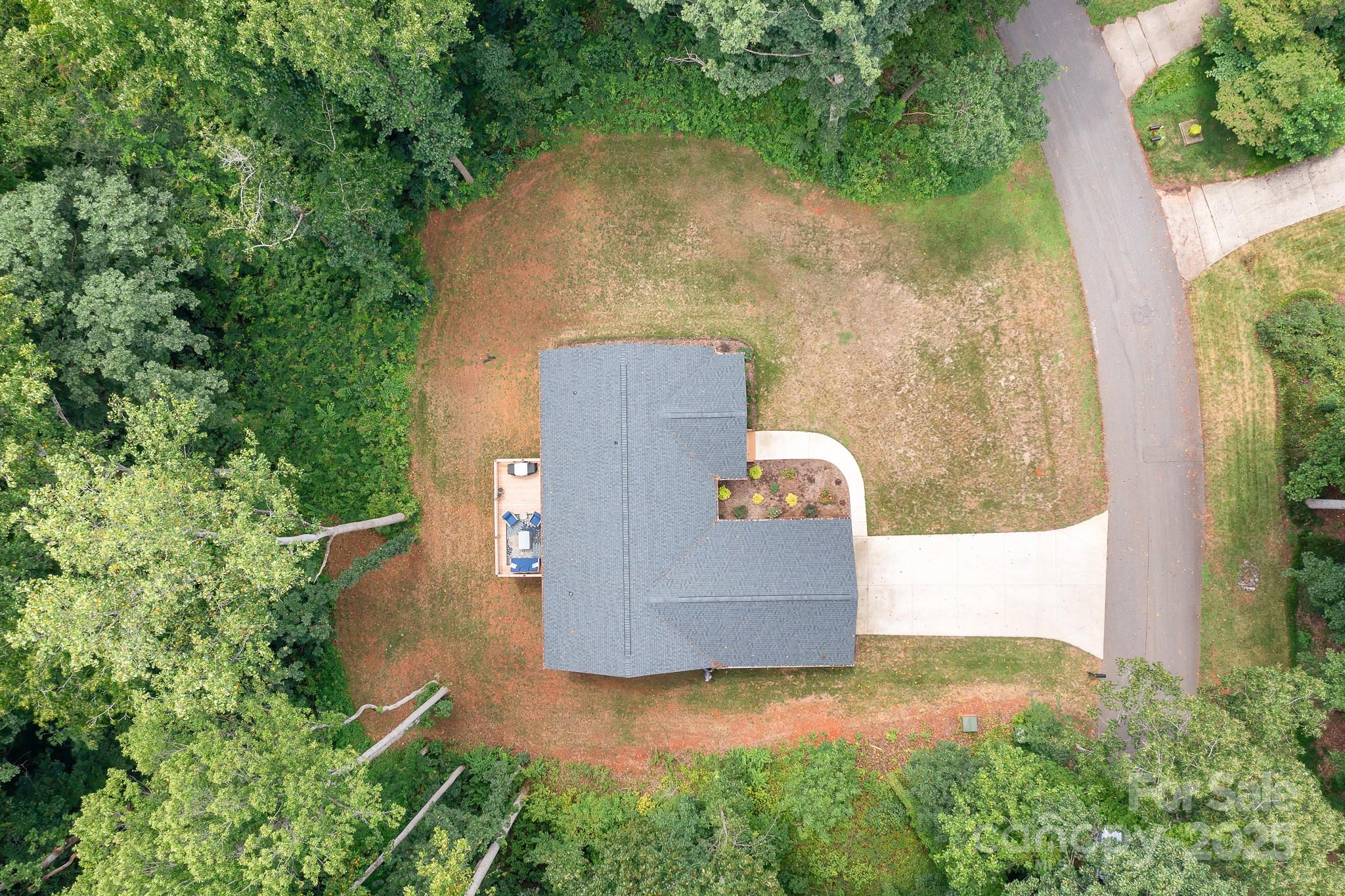 428 Florence Circle 39 Property Photo 4