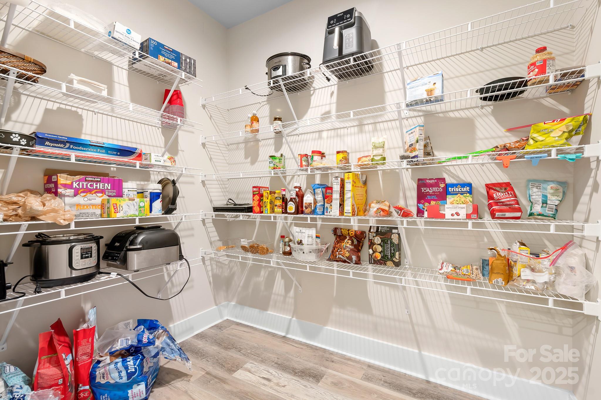 428 Florence Circle 39 Property Photo 20