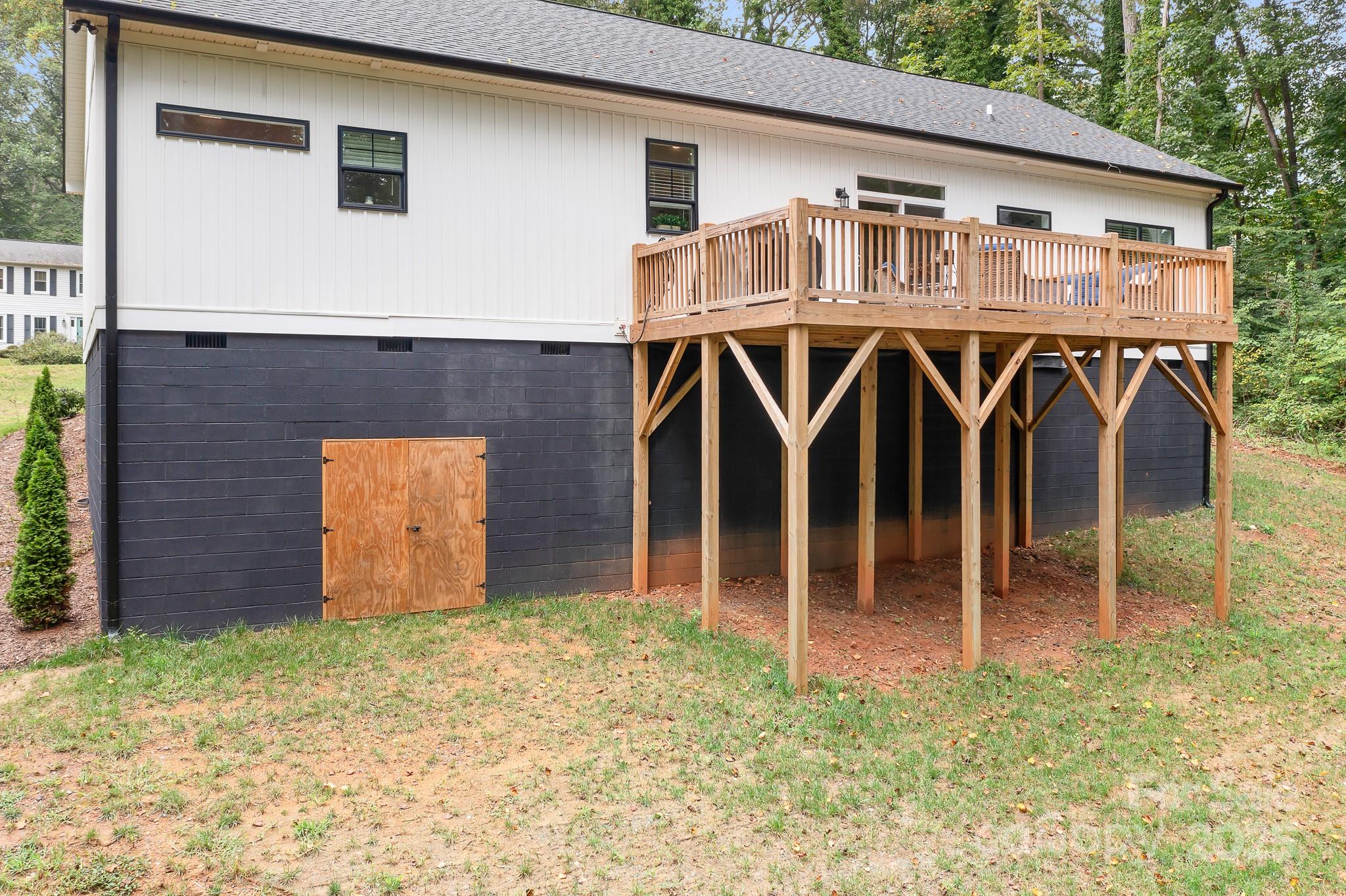 428 Florence Circle 39 Property Photo 33