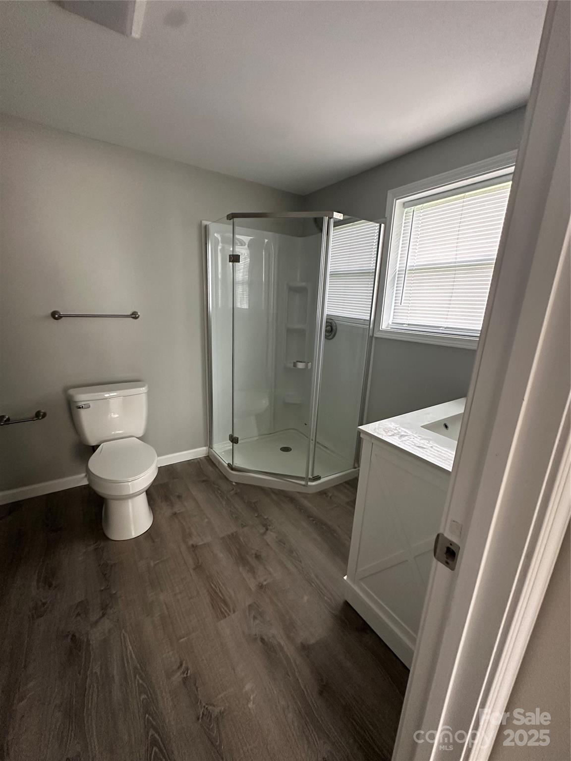 2387 Peeler Road Property Photo 4