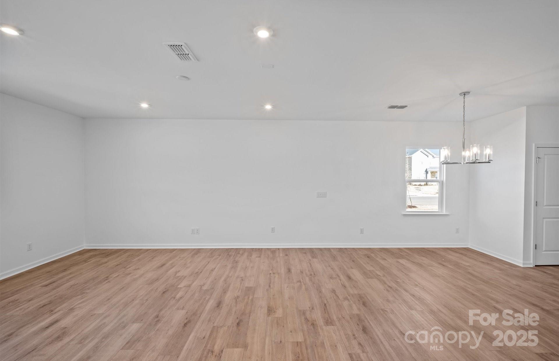 11501 Glasden Road 518 Property Photo 8