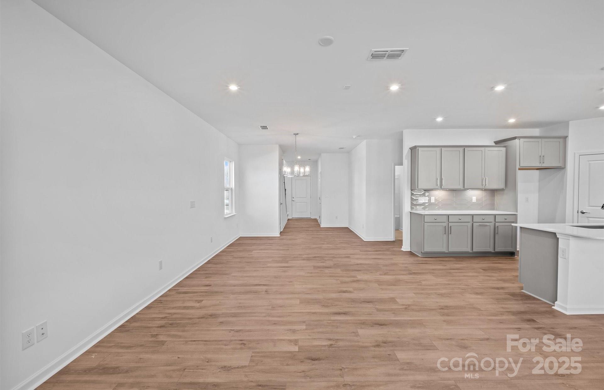 11501 Glasden Road 518 Property Photo 9