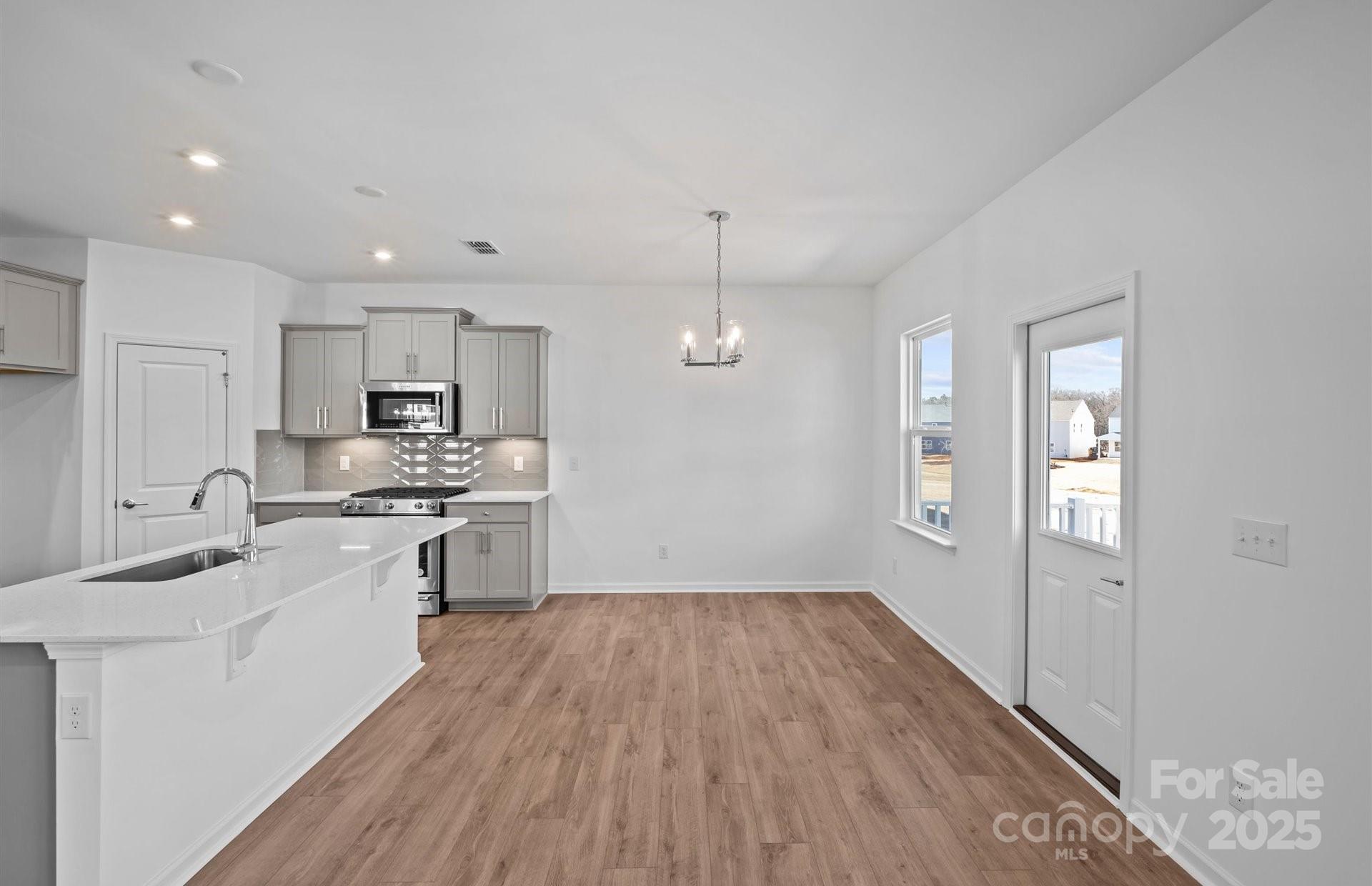 11501 Glasden Road 518 Property Photo 19