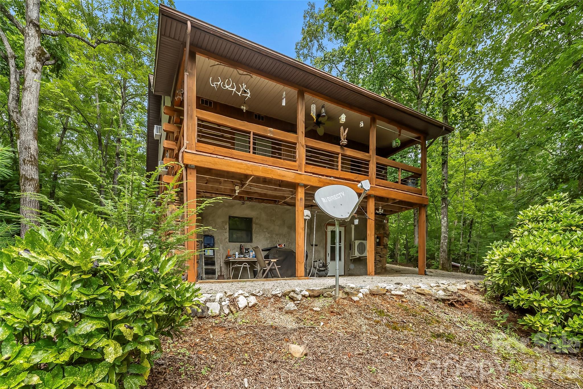653 Lakeview Drive Property Photo 5
