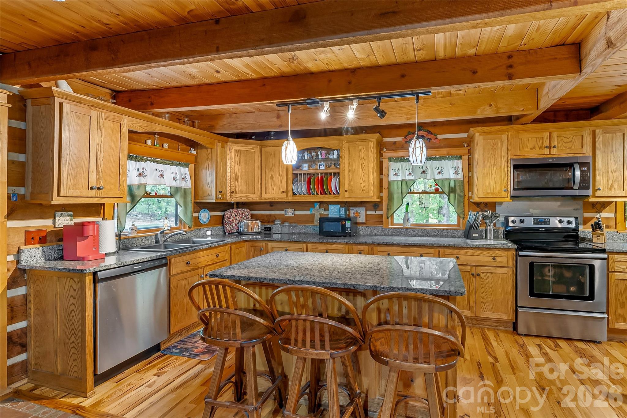 653 Lakeview Drive Property Photo 11