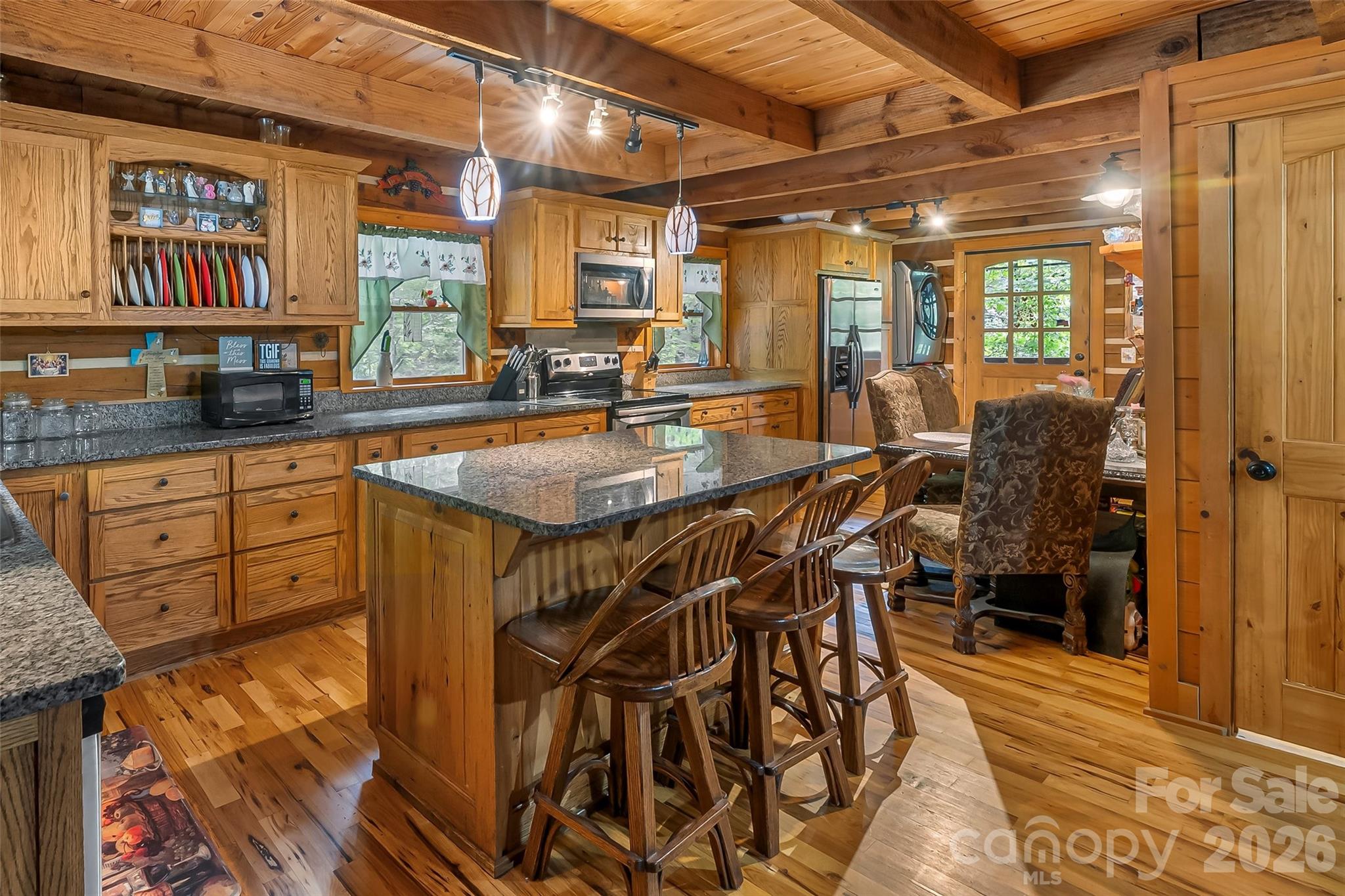 653 Lakeview Drive Property Photo 12