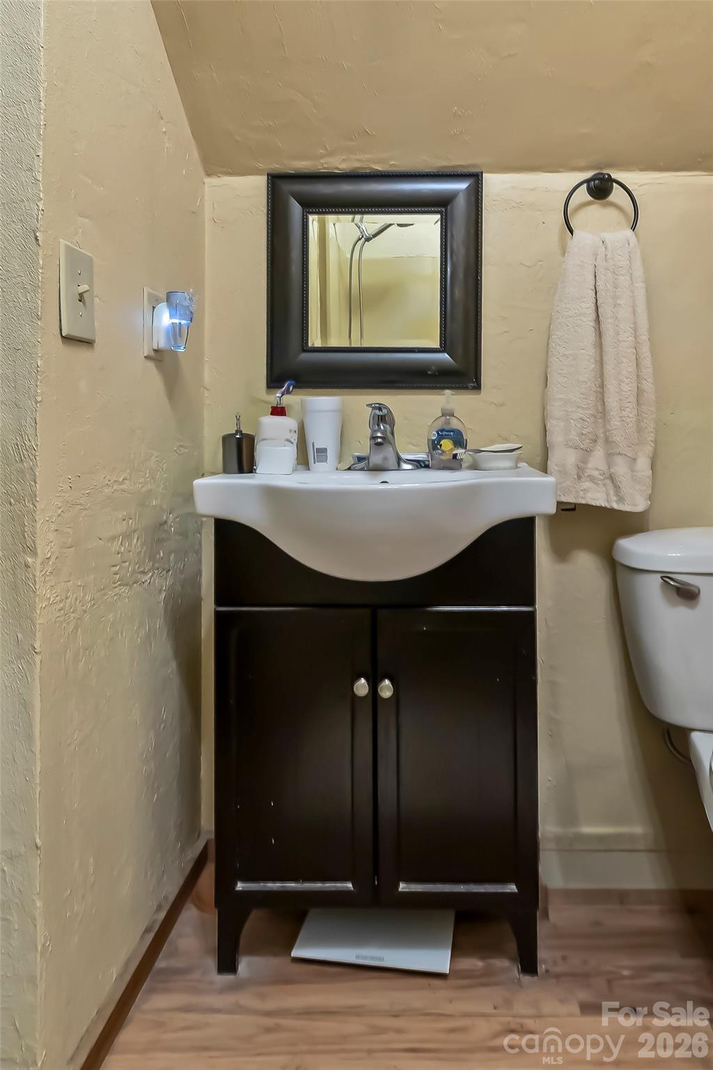 653 Lakeview Drive Property Photo 23