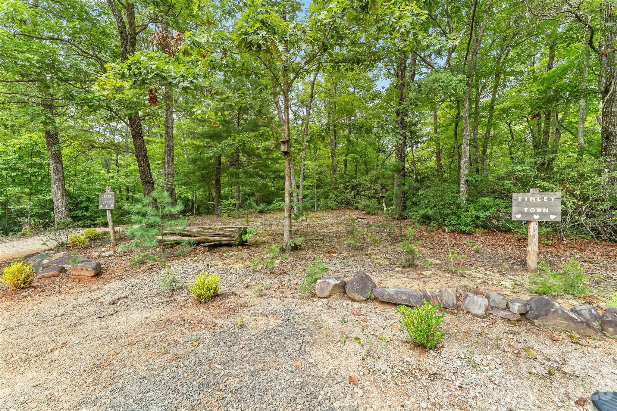653 Lakeview Drive Property Photo 46