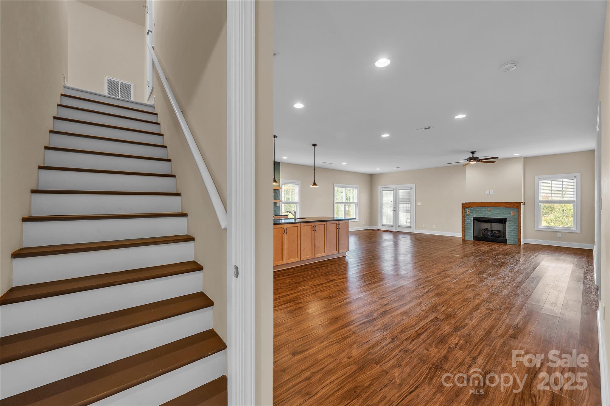 822 Wisteria Way Property Photo 19