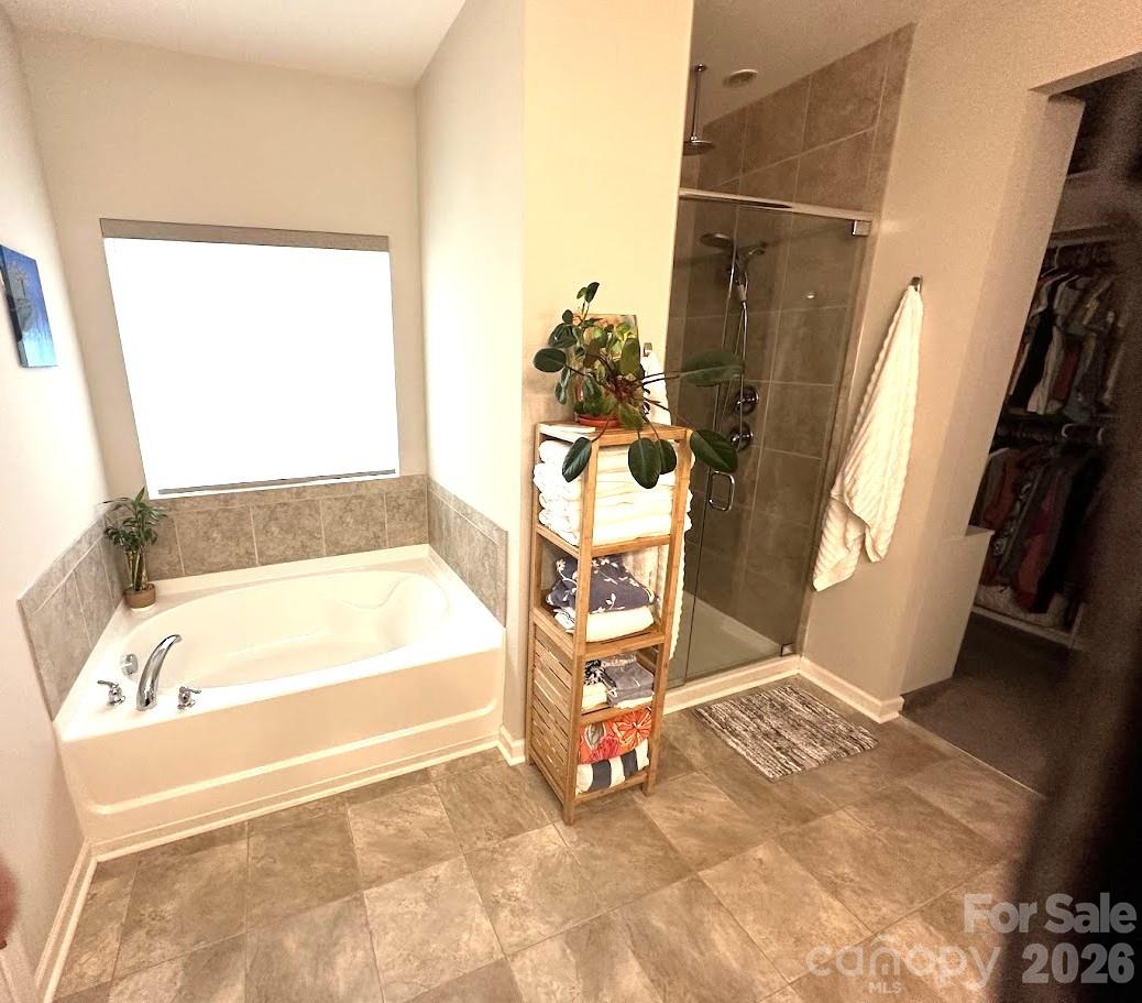 1376 Whistling Lane Property Photo 13