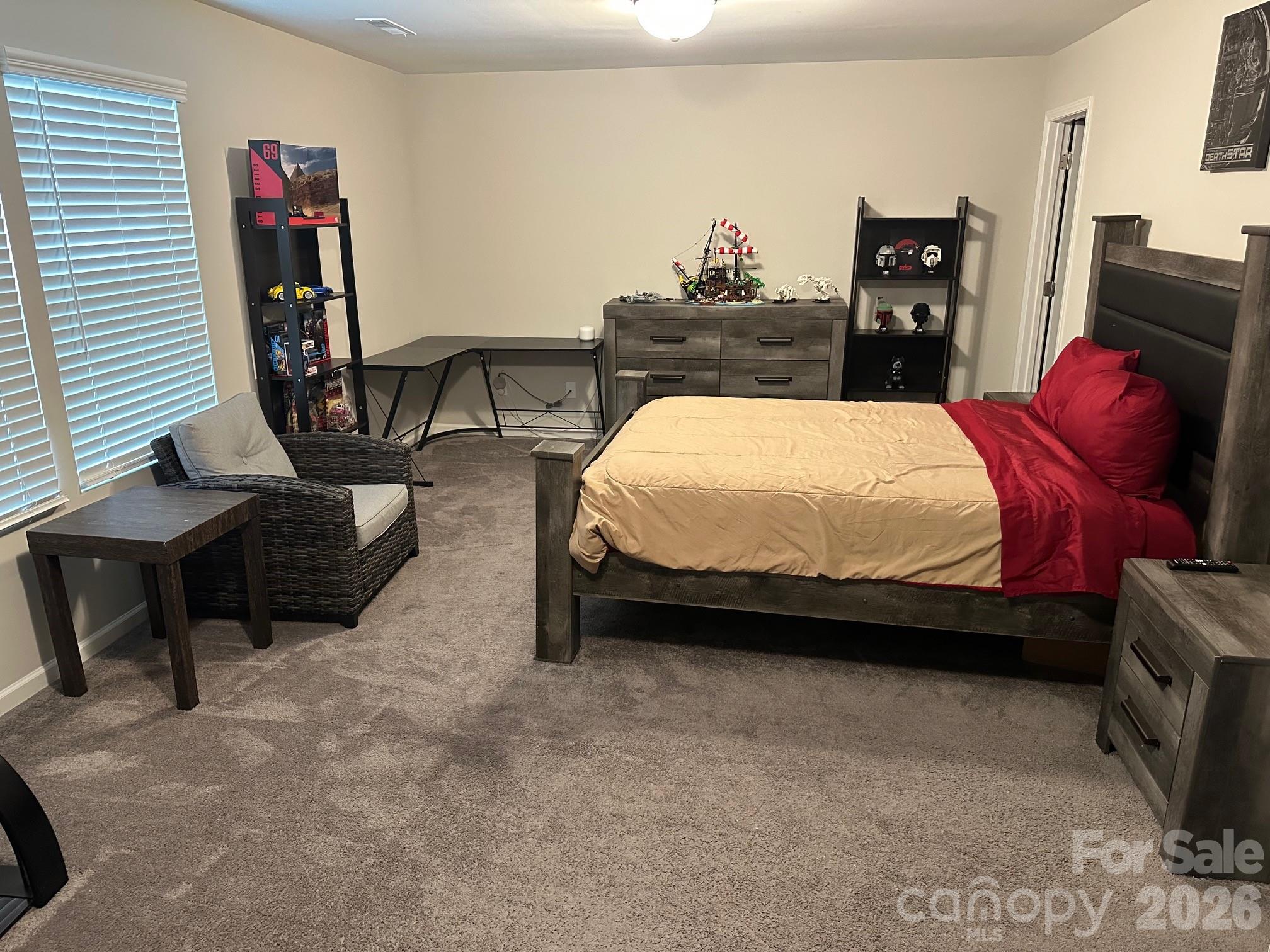 1376 Whistling Lane Property Photo 14