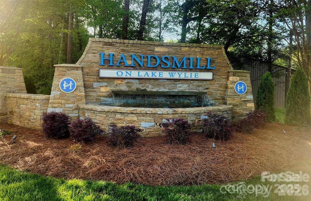 1376 Whistling Lane Property Photo 23