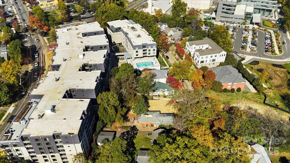 1645 Lombardy Circle Property Photo 6