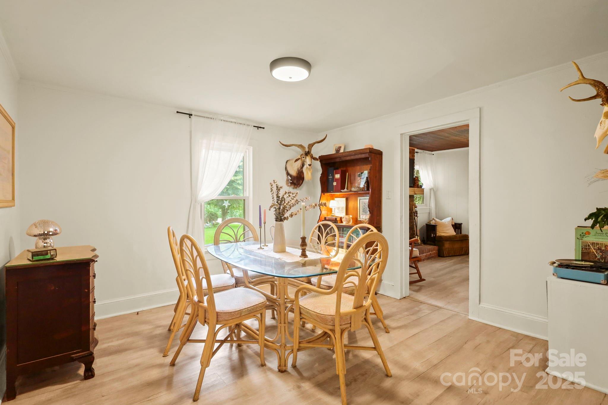 3570 Hollywood Ridge Road Property Photo 7