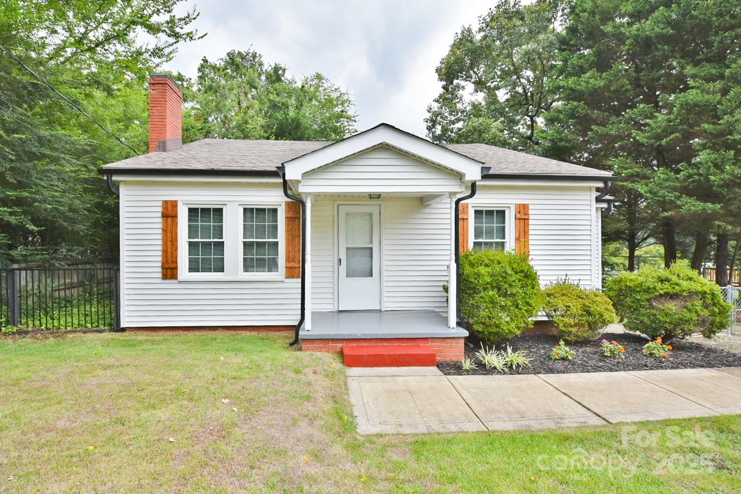 1059 Old Charlotte Road Property Photo 1