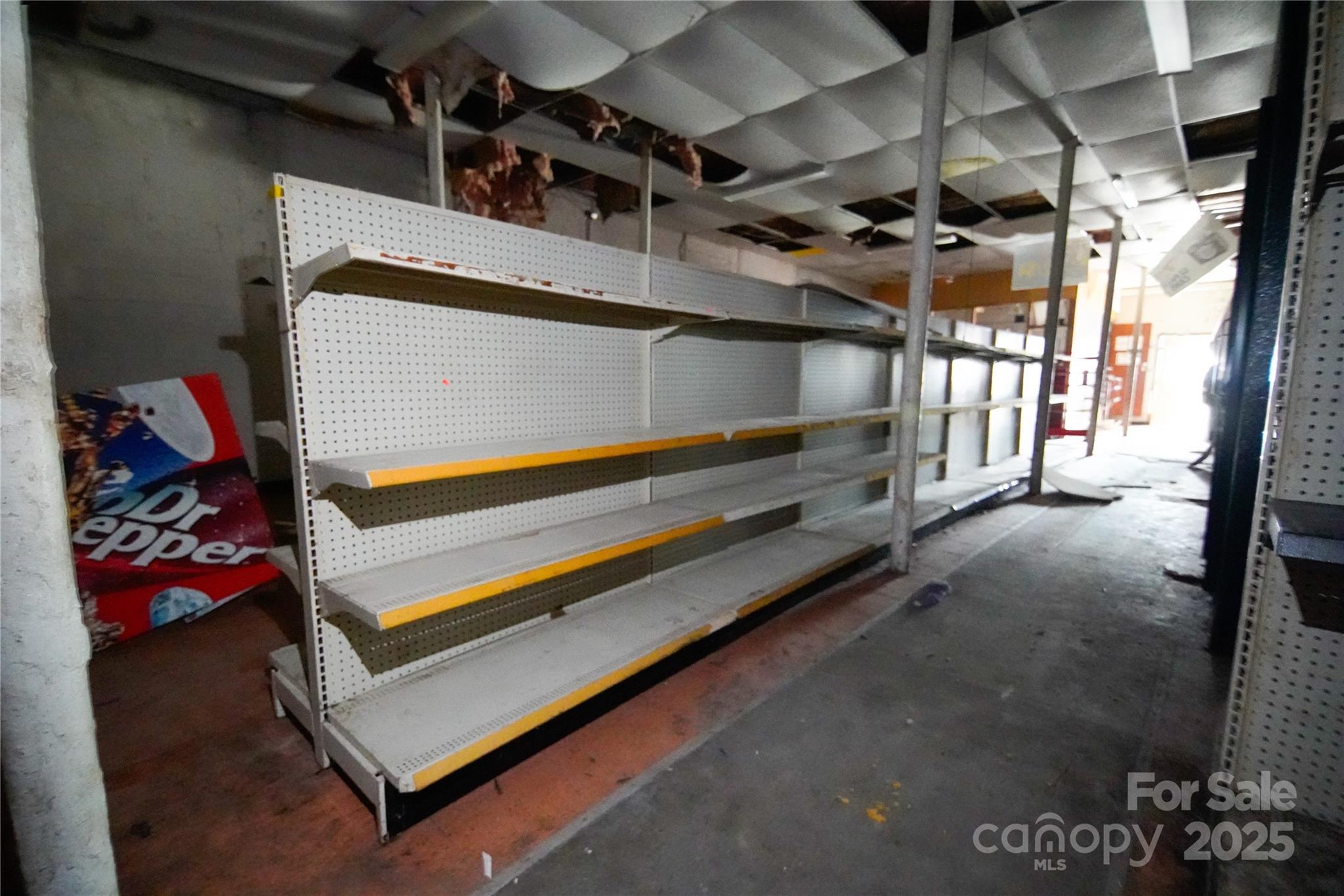 608 W Ward Avenue Property Photo 14