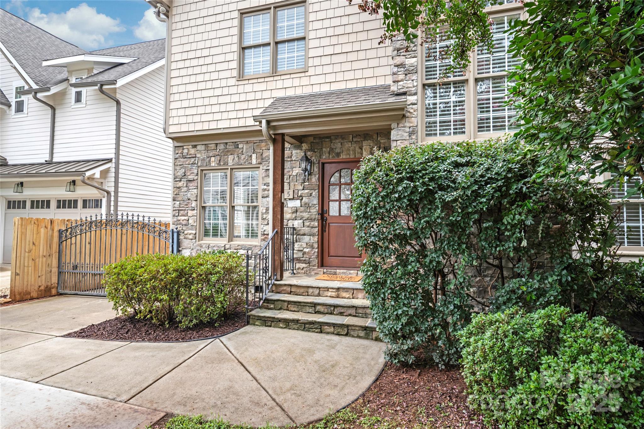 915 Millbrook Road Property Photo 3