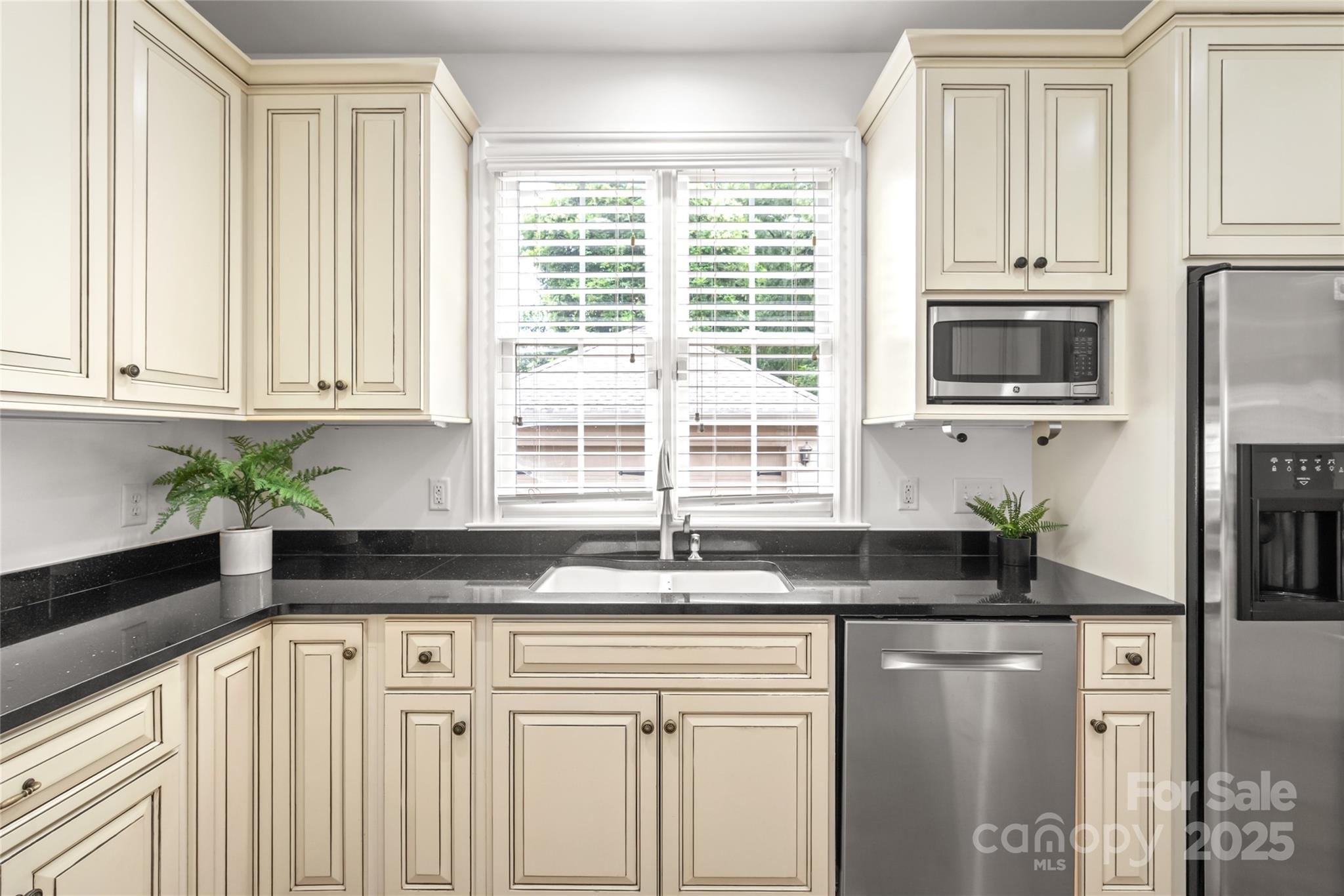 915 Millbrook Road Property Photo 16