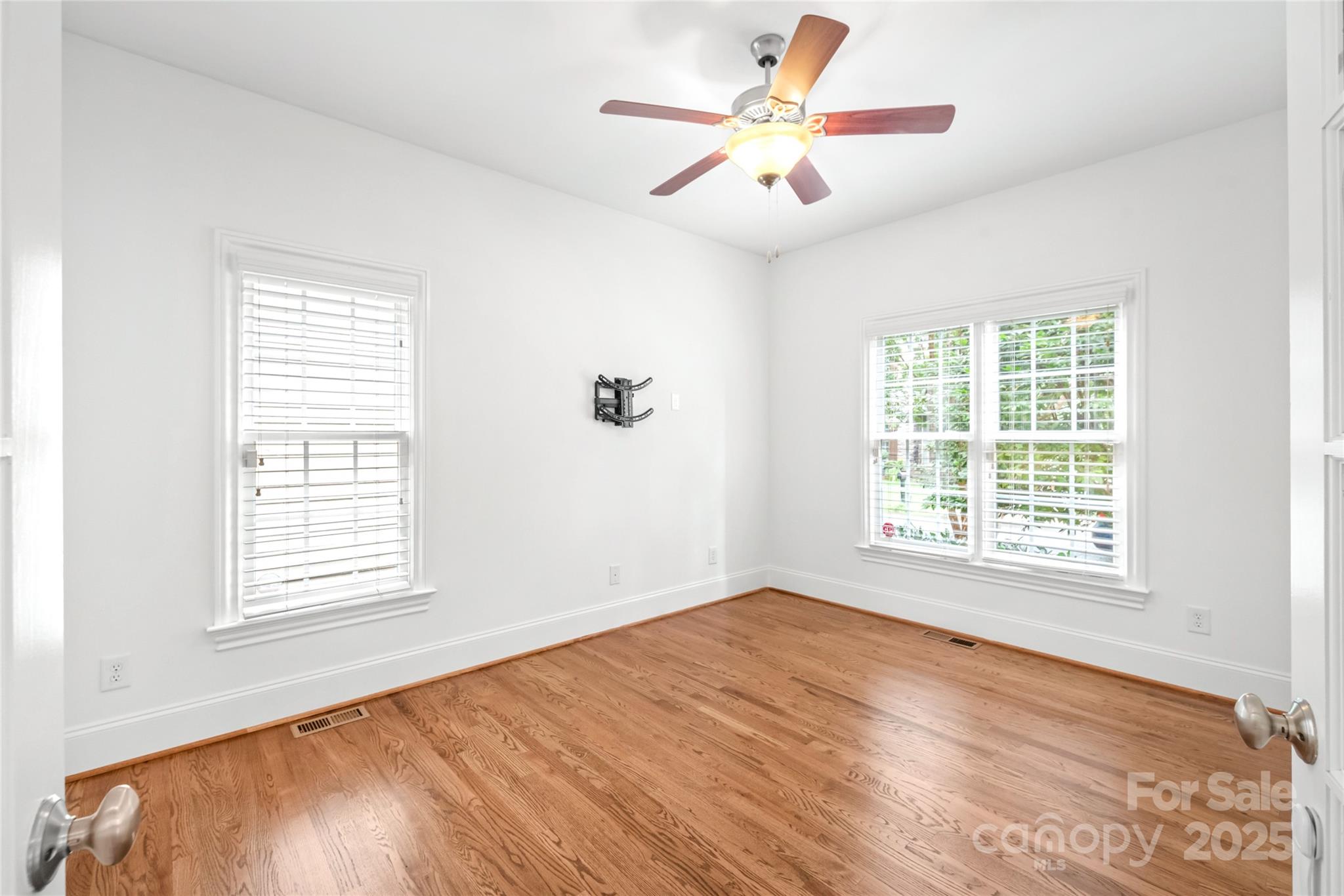 915 Millbrook Road Property Photo 18