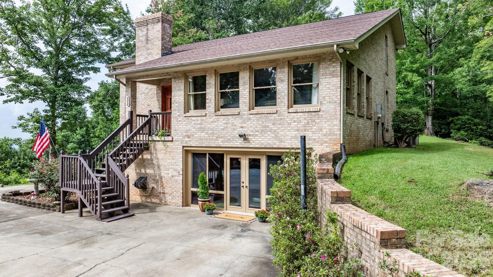 4415 Laurel Ridge Drive Property Photo 1