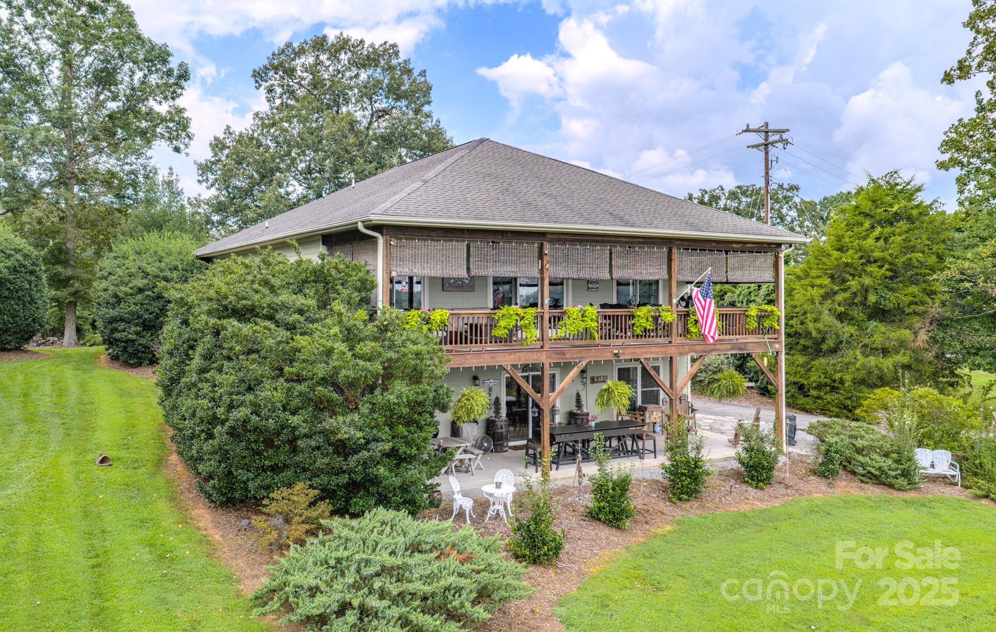 101 Lake Club Lane 8 Property Photo 6