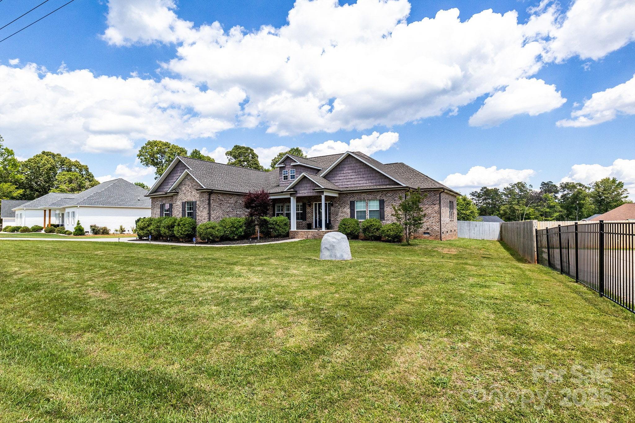 2340 Fay Jones Road Property Photo 3