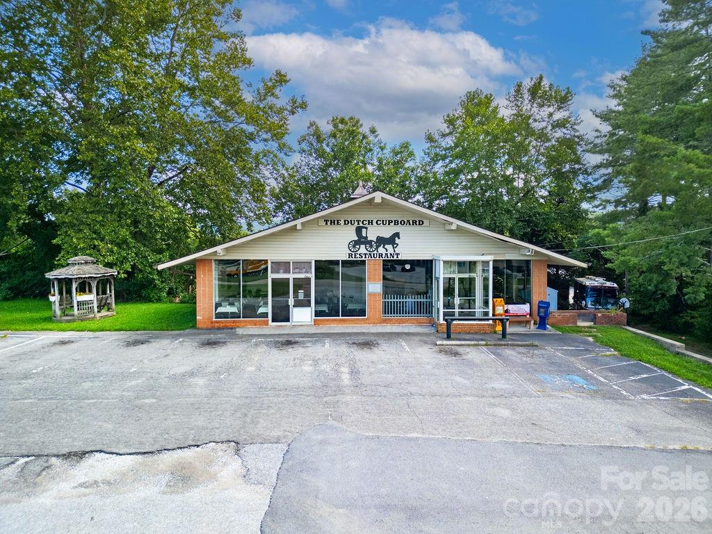 6500 Brevard Road Property Photo 3