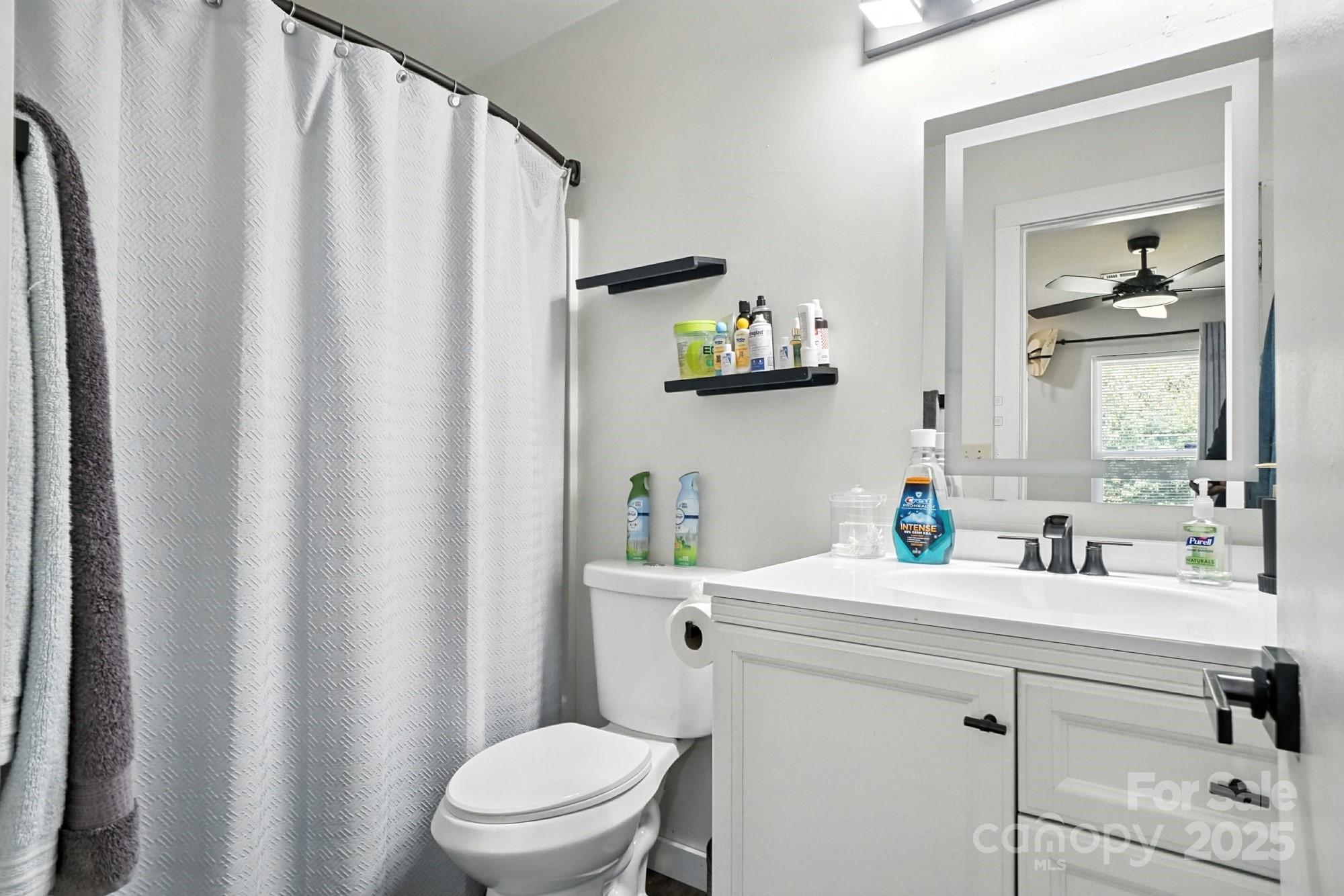 244 E East Avenue Property Photo 14