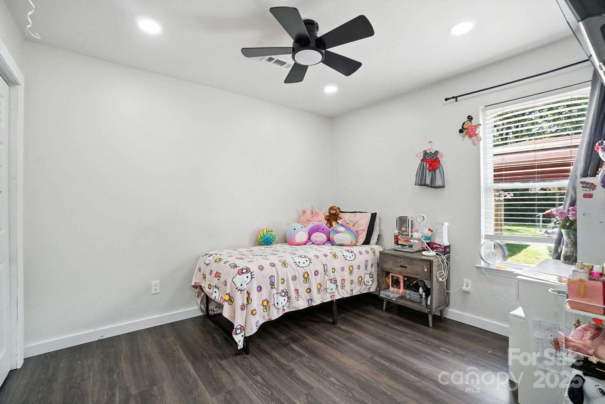 244 E East Avenue Property Photo 17